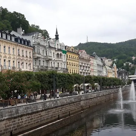 Apartmany Lenka Karlovy Vary Extérieur photo